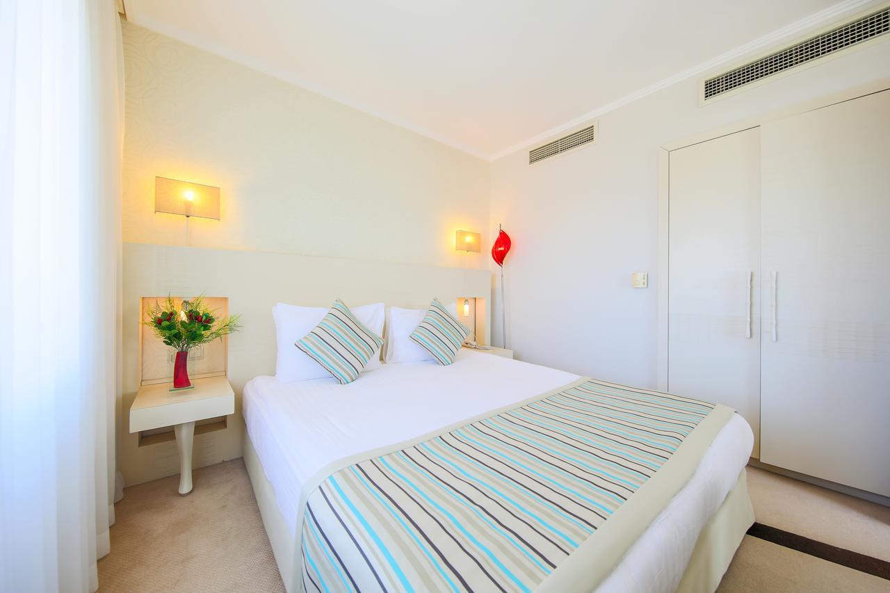 Sisus Hotel เซสเม ภายนอก รูปภาพ