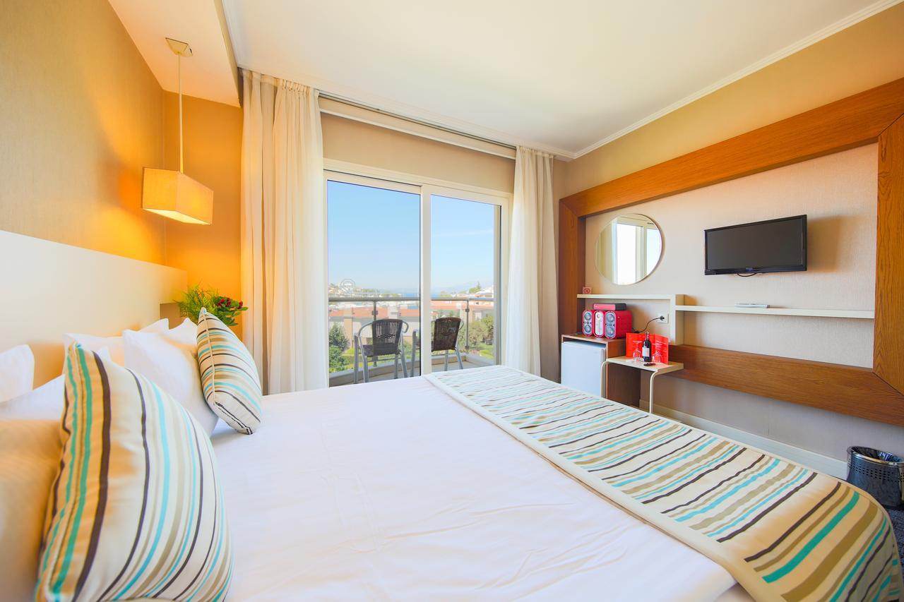 Sisus Hotel เซสเม ภายนอก รูปภาพ