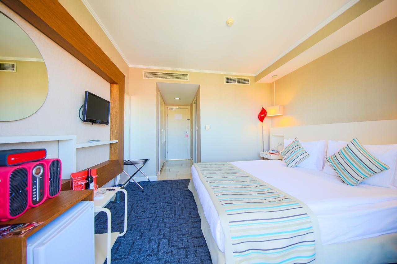 Sisus Hotel เซสเม ภายนอก รูปภาพ